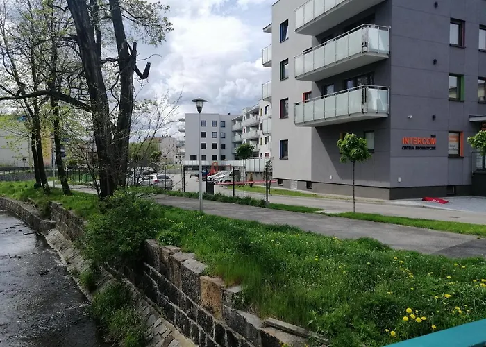 Appartement Noce W Jelonce - Nowoczesny Typu W Centrum Jeleniej G - Z Garazem Dla 1-4 Osob Jelenia Góra